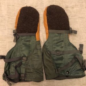 Illinois Glove Company Flight Glove Mitten Insert. Size M.